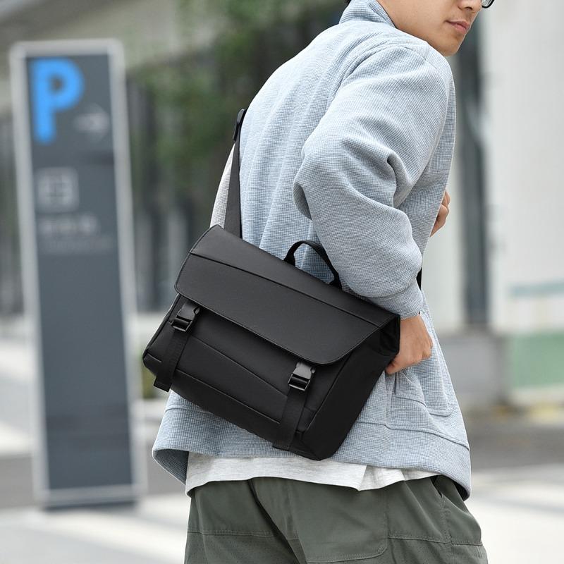 New Outdoor Men's Crossbody Bag Large Capacity Trend Fashion Sports Shoulder Bag Oxford Cloth