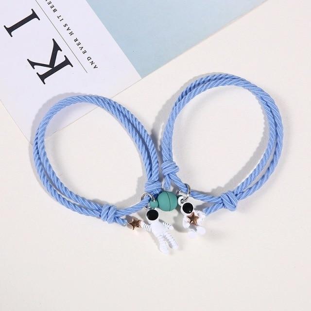 Latest Magnet Couple Wrist Bracelet Star Astronaut Paired Bracelets Attractive Voguish Fashionable Valentine 'S Day Jewelry Giveaway Present 2 Pcs