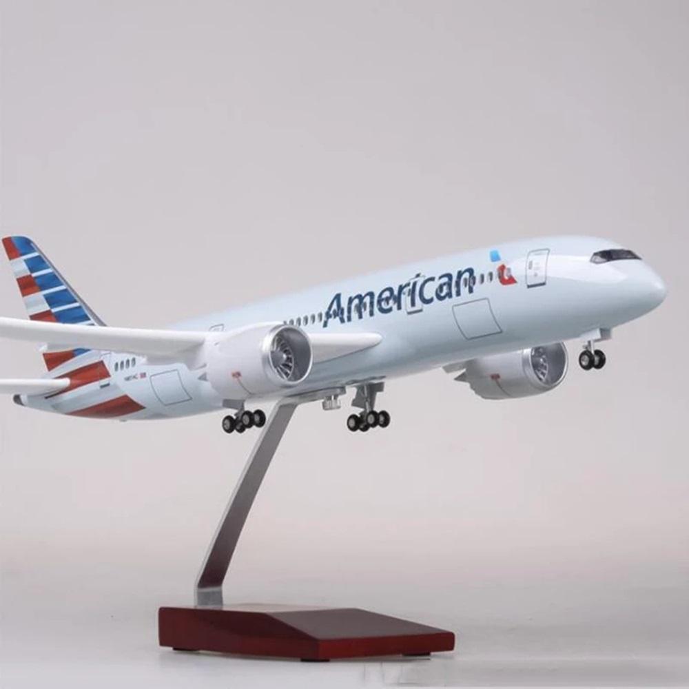 

43см 1/130 Масштаб Модель самолета B787 American Airlines со светом и колесами Литая смола Коллекция самолетов Демонстрационные игрушки