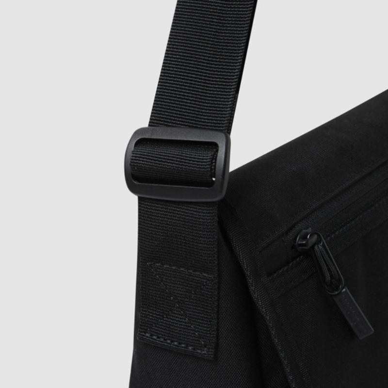 Umbro Big Messenger Bag Uq123cbg10