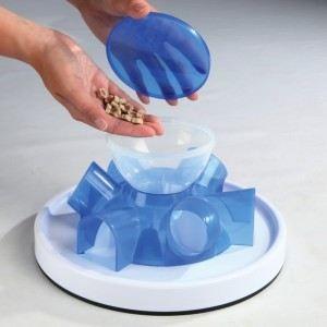 Distributeur de nourriture - Trixie - Tunnel Feeder - 6 tubes - Plastique - Anti-dérapant