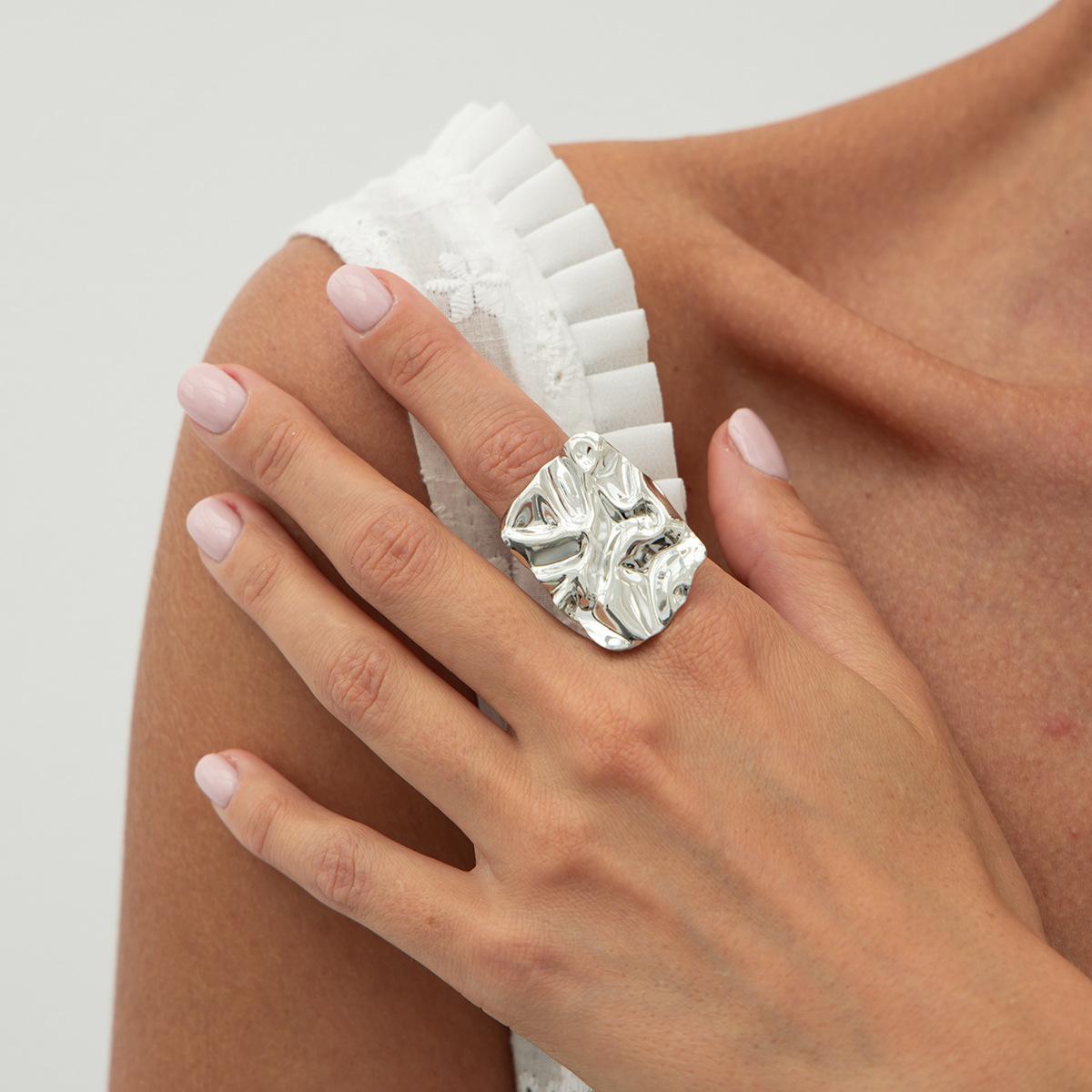 

Ins Style Необычные квадратные плиссированные открытые кольца Преувеличенные глянцевые металлические кольца Женские кольца для ежедневных поездок на работу и вечеринок