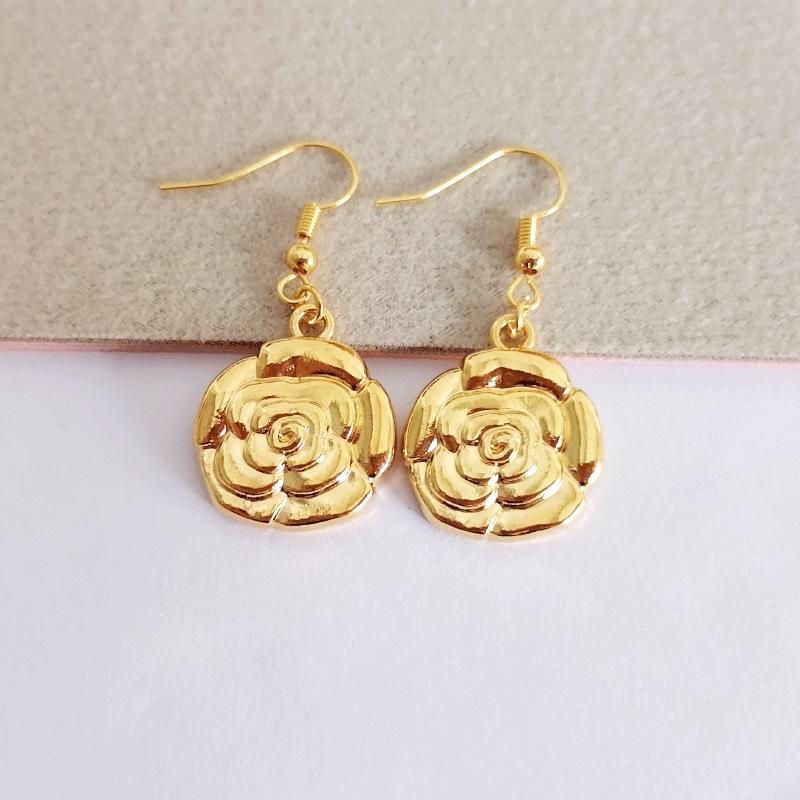 SPY x FAMILY Yor Forger Thorn Princess Cone Dangle Earrings