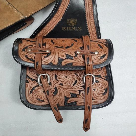 Qualitätshandgefertigte Western-Satteltasche aus echtem Leder für Pferd.