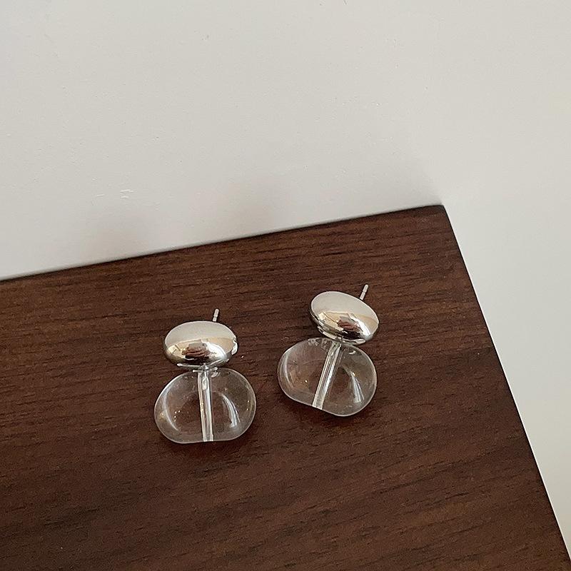 Summer Simple High-End Sense Transparent Round Bead Beaded Stud Earrings Female Niche Temperament Elegant Versatile Earrings