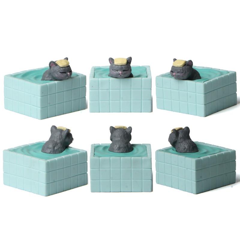 Baden, blaue Badewanne, Katze, kleiner Miao, Mikrolandschaftsgärtnerei, Landschaftsgestaltung und kreative Figuren