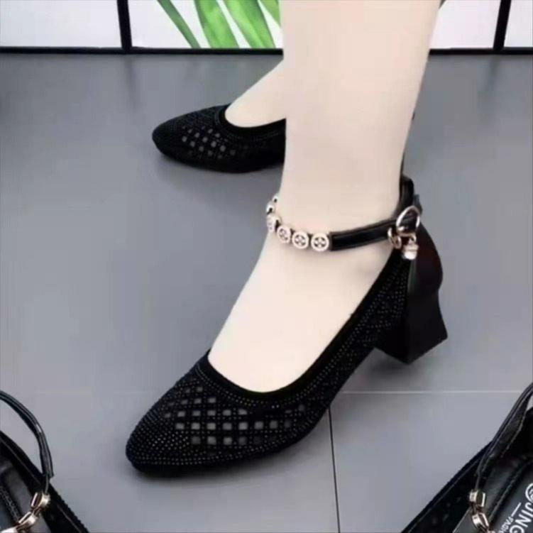 Hollow Mesh Breathable Sandals Women's Summer Pointed Mother Single Shoes Mid-heel Square Dance Shoes