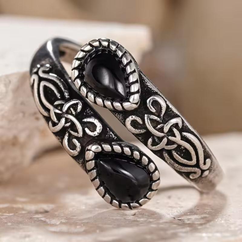 Aesthetic Caved Pattern Opening Rings With Waterdrop Black Stone Antique Copper Color Vintage Elegant Female Ring Jewelry