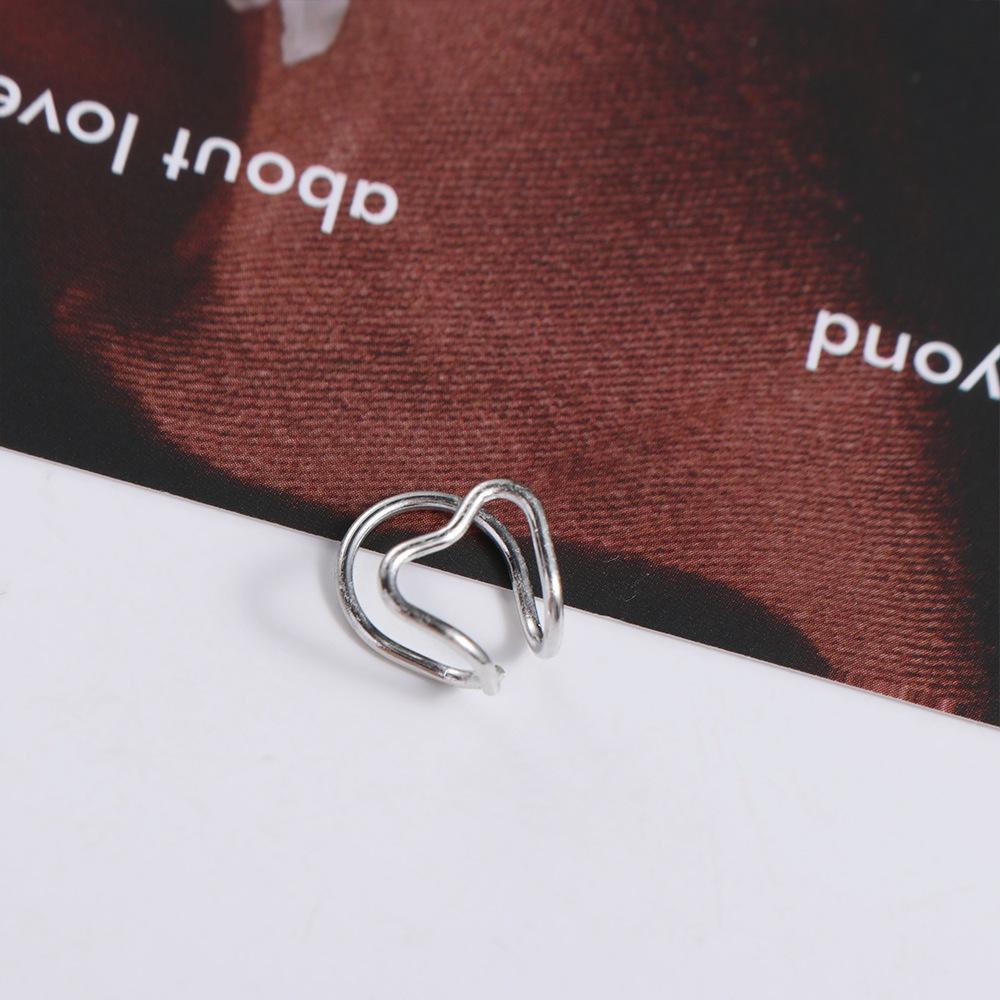 1pc Y2K Hollow Heart Clip Earrings Non-piercing Silver Heart Ear Clip No-Piercing Earrings Gift