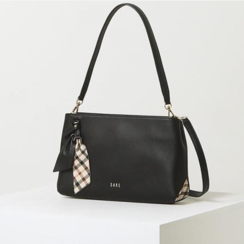 

Daks Black Check Contrast Leather Shoulder Bag Dcba3e123 Single option