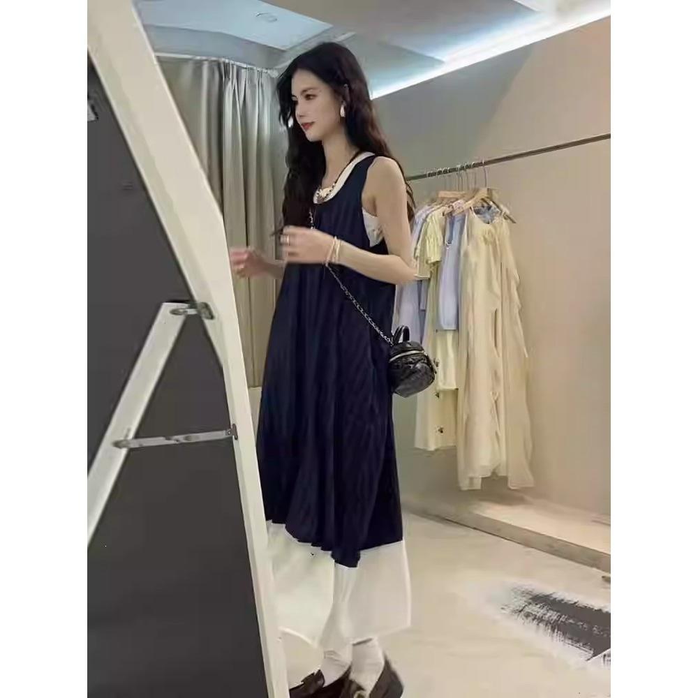 Blue plaid sleeveless dress French literary style Mori retro small fresh holiday suspender vest long dress