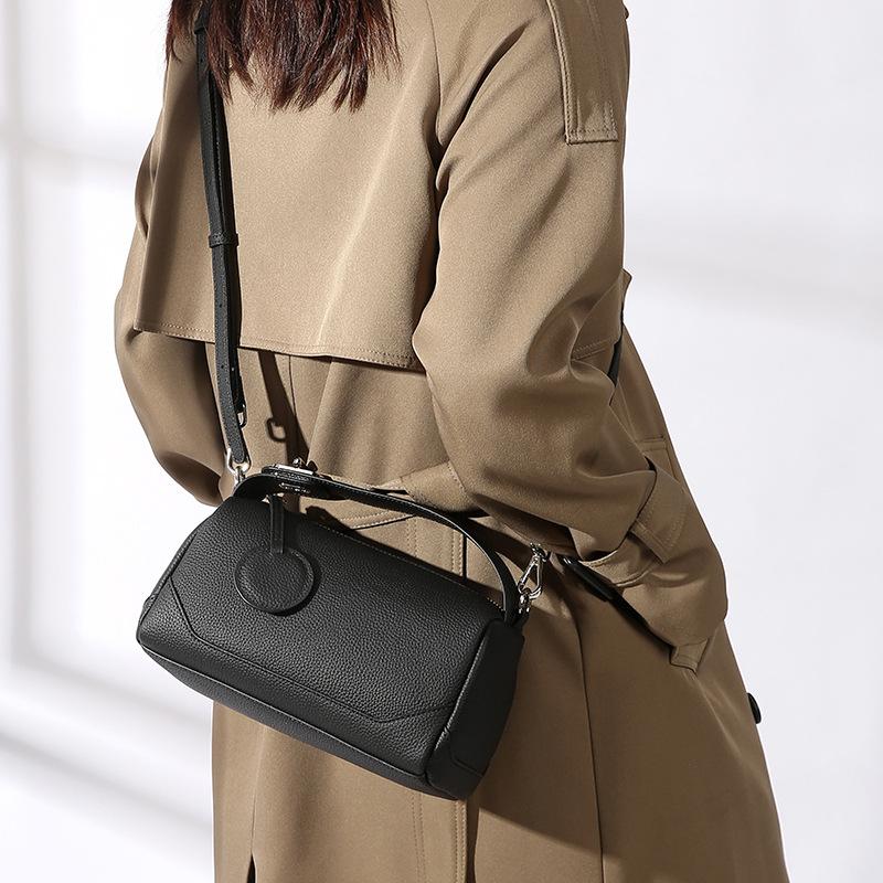 Genuine Leather Pillow Bag Women's Summer Bag Cowhide Crossbody Bag Fashionable Mom Bag Hand-held Small Bag