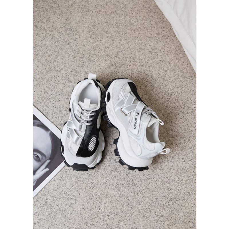 

Кроссовки на толстой подошве для женщин, летние новые сетчатые дышащие туфли-маффины, зрительно уменьшающие размер ноги и увеличивающие рост, повседневная спортивная обувь 35