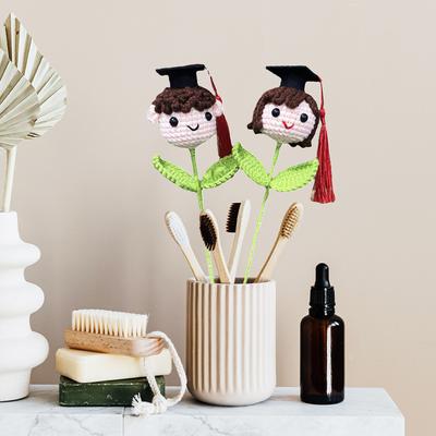 Künstliche gehäkelte Abschlusspuppe, Geschenk, Zuhause, Party, handgefertigte DIY-Dekorationen, Fotografie-Requisiten