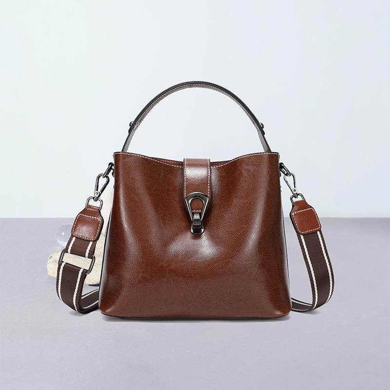 Real Oil Wax Leather Women's Bucket Bag Casual and Simple Handbag Large Capacity Ladies Cowhide Fashionable Crossbody Tote Bag