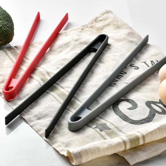 Heat-Resistant Silicone Food Tongs Non-Slip Kitchen Utensil for Bread Steak BBQ Dishwasher Safe Ergonomic Grip for Home Outdoor Grilling