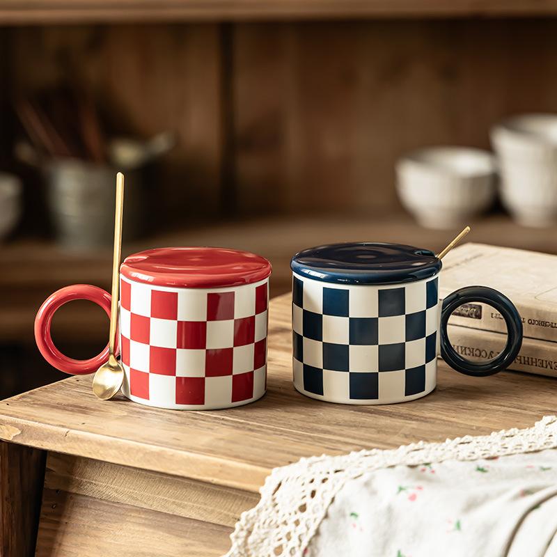 Creative Checkerboard Ceramic Mug Household Cup With Lid And Spoon High Value Afternoon Tea Coffee Cup