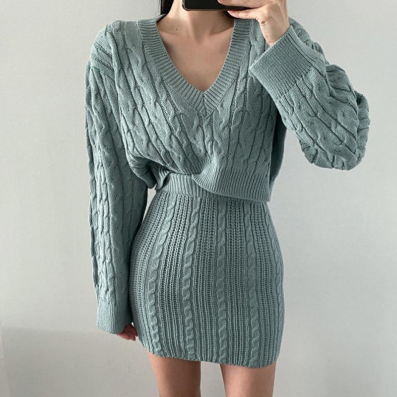 

Gentle milk soft blue V-neck twist striped long-sleeved knitted sweater + high waist slimming hip skirt women s two-piece suit 6631# One size