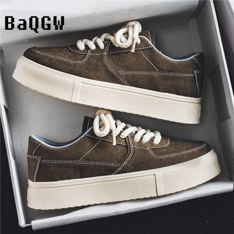 Korean Casual Canvas Shoes Men Thick Bottom Lace Up Sneakers Suede Leather Skateboard Shoes Trend Retro Designer Sneakers Male