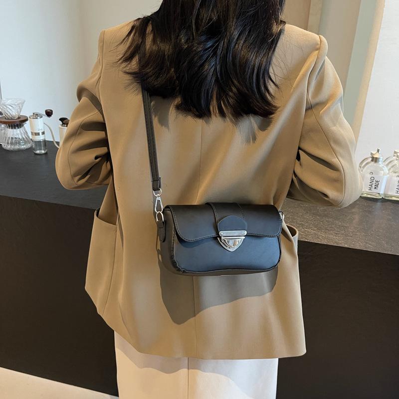 Foreign Casual Bag Women's 2025 New Trendy Spring and Summer Retro Messenger Bag Niche Design Solid Color Shoulder Small Square Bag