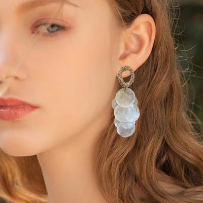 1 Pair Women Drop Earrings Round Shell Tassel Decor Long