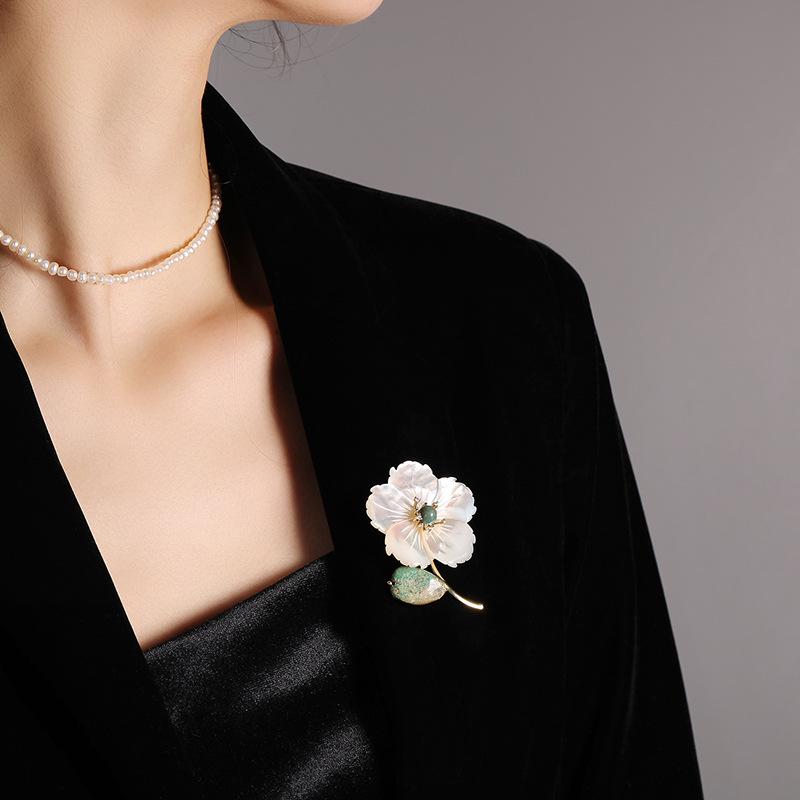 Imperial Peach Blossom Brooch: Elegant Mother-of-Pearl Shell and Stone Coat Pin