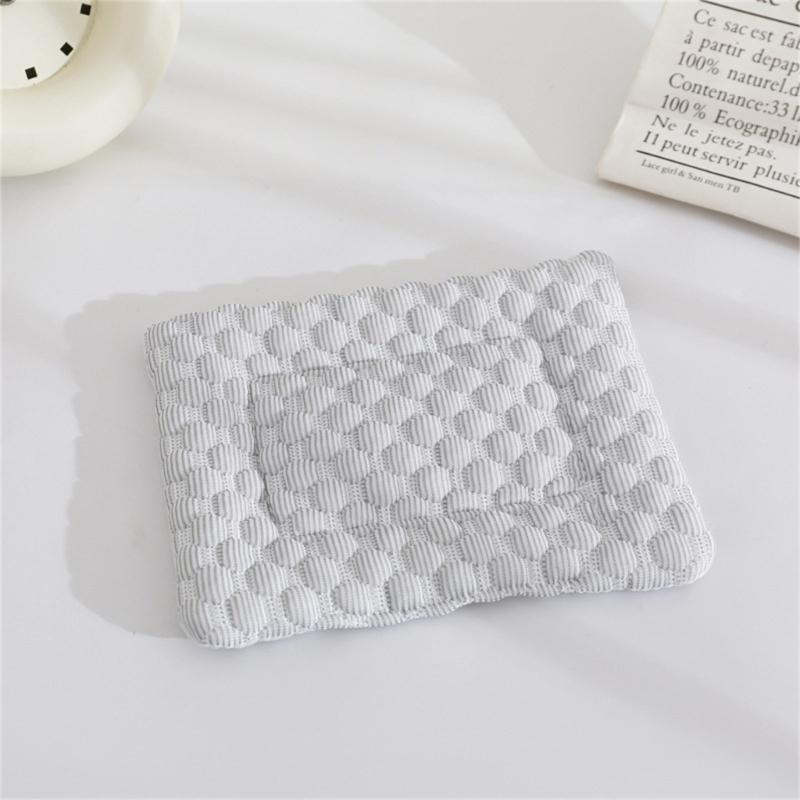 Small Animal Cooling Bed Mats With Antislip Base Multipurpose Hamster Cage Pad Ice Silk Fabric Easyly To Clean