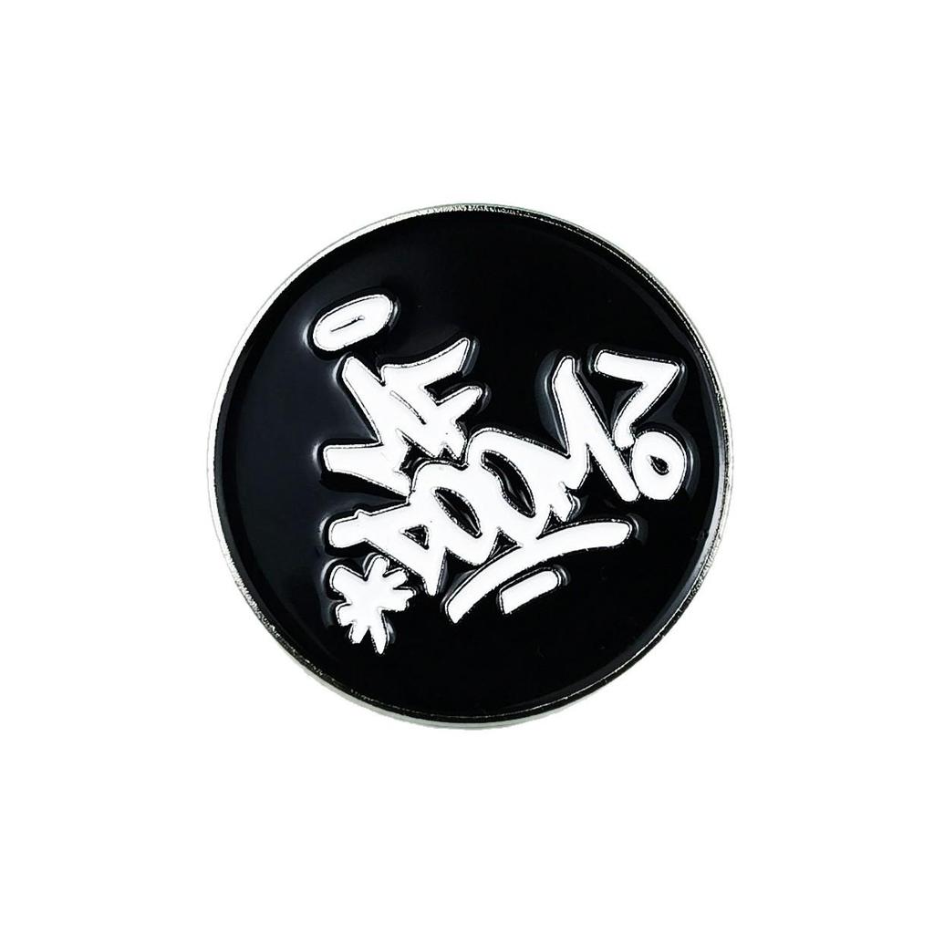 Customized Black Alloy Brooch Round Backpack Badge Ornament
