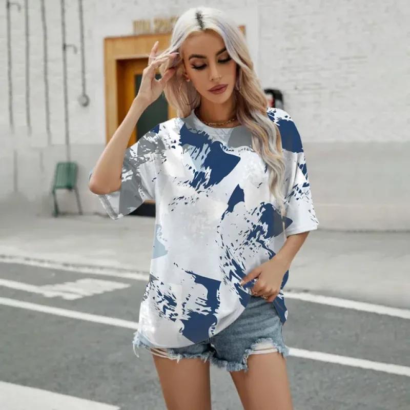 Elegant dame-t-skjorte Mote Blomstermønstertrykk T-skjorte Retro Populær Dame Kortarmet T-skjorte Sommer Fritids-t-skjorte