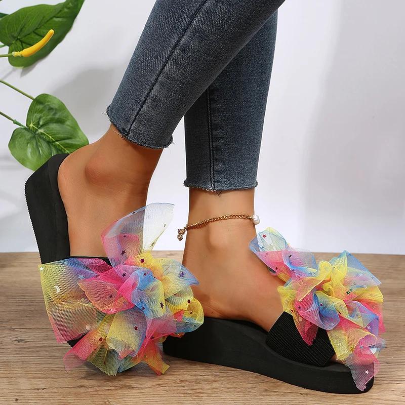Fashion Mesh Flower Shaped Wedge Slippers Women 2025 Stylish Sequins Thick Sole Sandals for Woman Non Slip Soft Bottom Slides Mujer