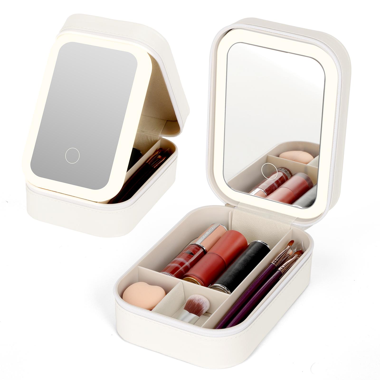 

Большая емкость с трехцветной светодиодной подсветкой, регулируемым зеркалом для макияжа, футляром для украшений, переносным ожерельем, серьгами-гвоздиками, головкой. В комплект входит: белый