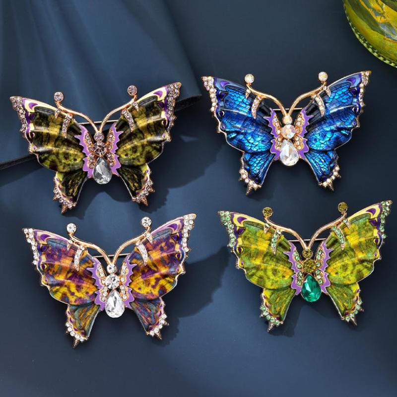 1Pcs Baroque Retro Insect Butterfly Design Brooch Lightweight Durable Brooch for Men Women Wedding Bridal Accessory