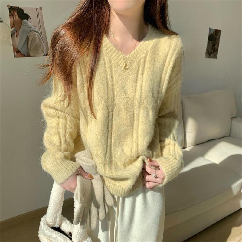 Korean V-neck Cable Knit Pullover Sweater for Women - Autumn/Winter 2025, Loose Fit