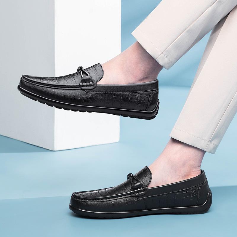 Men's Shoes Driving Shoes Spring Low-top Foot Cover Flat-bottom Fashion Embossed Plaid Cowhide Surface Large Size Single Shoes Leather Shoes