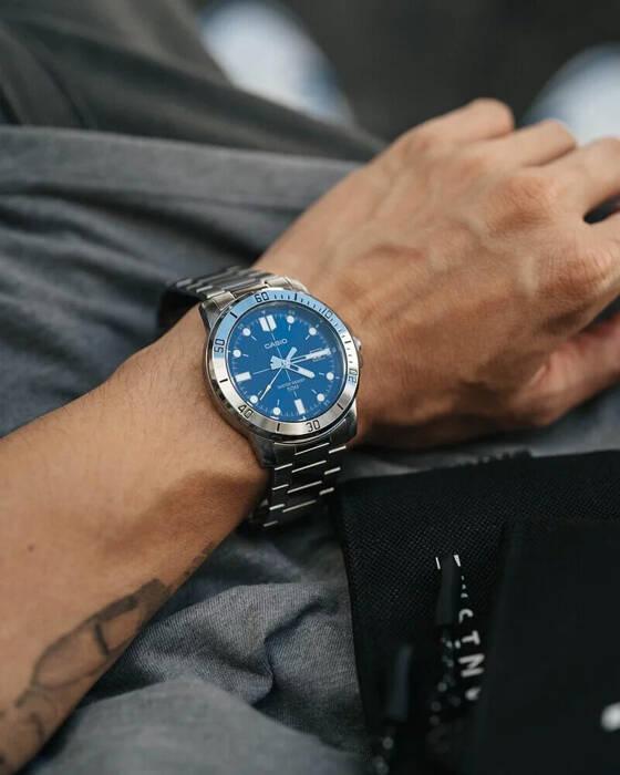 Zegarek Męski Casio Mtp-Vd01D-2E (Zd185C) + Box