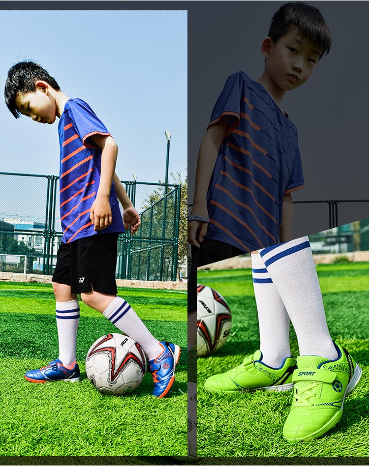 Kids' Breathable Velcro Soccer Shoes, Lightweight Studded Football Trainers for Boys & Girls, Ideal for Grass Fields.