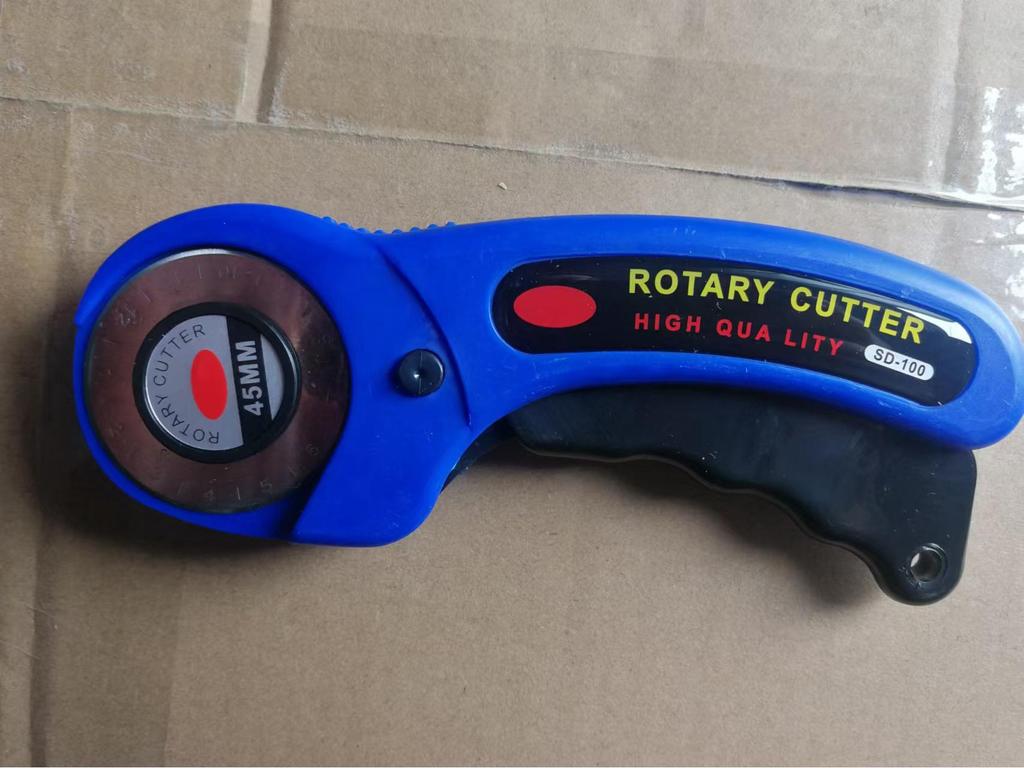 45mm Rotary Fabric and Leather Cutting Knife with Handle