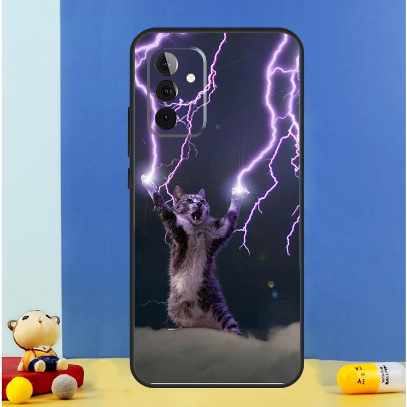 

Чехол с кошкой в космосе для Samsung Galaxy A16 A36 A56 A06 A54 A34 A14 A13 A53 A12 A22 A32 A52 A35 A17 A15 A55 Samsung A35