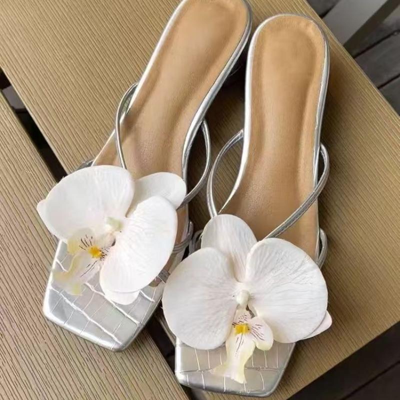 

Fashion 2025 NEW Women High Heels Sandals Brand Floral Designer Elegant Shoes Women Casual Fashion Outdoor New Summer Sandals 42 серебряный