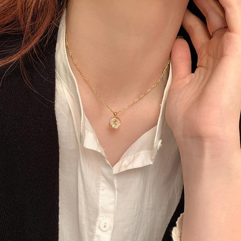 High Sense Korean Style Rose Flower Pendant Necklace Light Luxury Clavicle Chain For Women Jewelry Wedding Banquet Party Gift