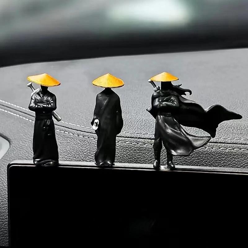 Compact Mini Resin Ancient Sino-Japanese Samurai Figurines Lightweight Car Interior Ornament for Travel Carry Decoration