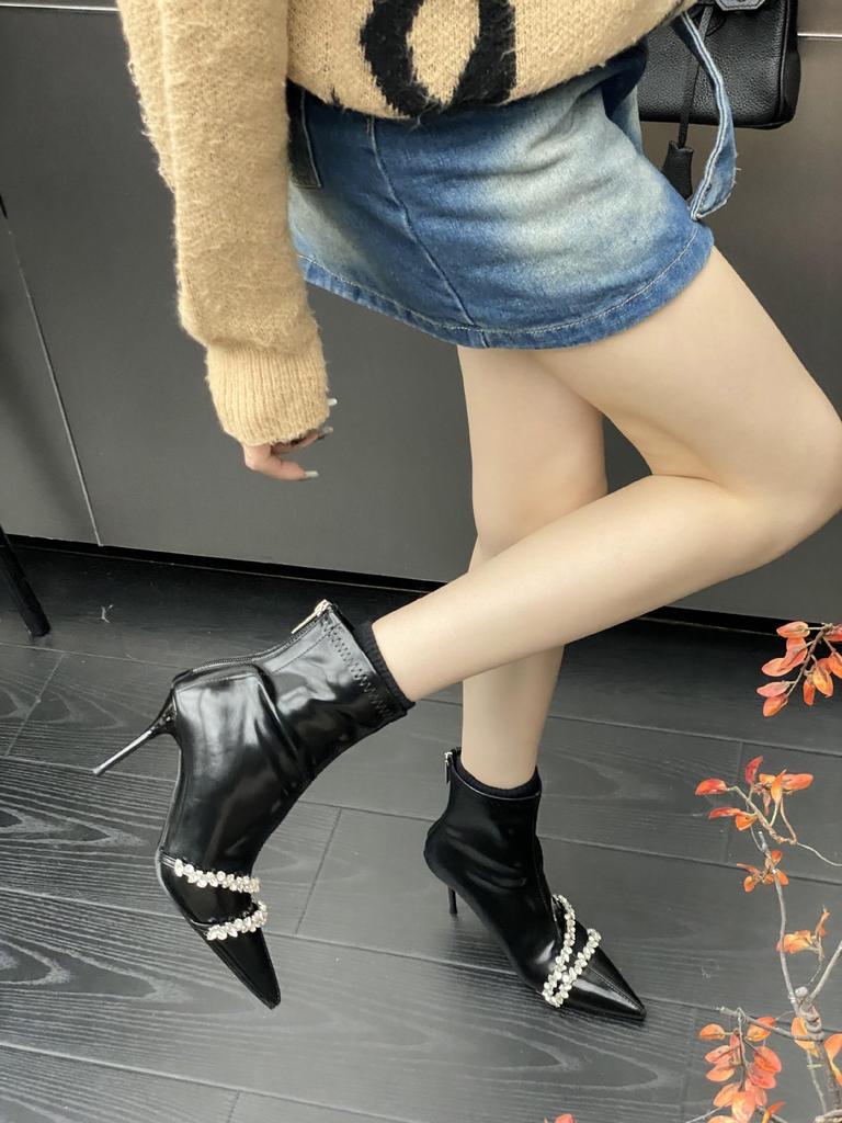 2025 autumn and winter new pointed crystal chain elastic high-heeled short boots fashionable versatile stiletto Martin boots