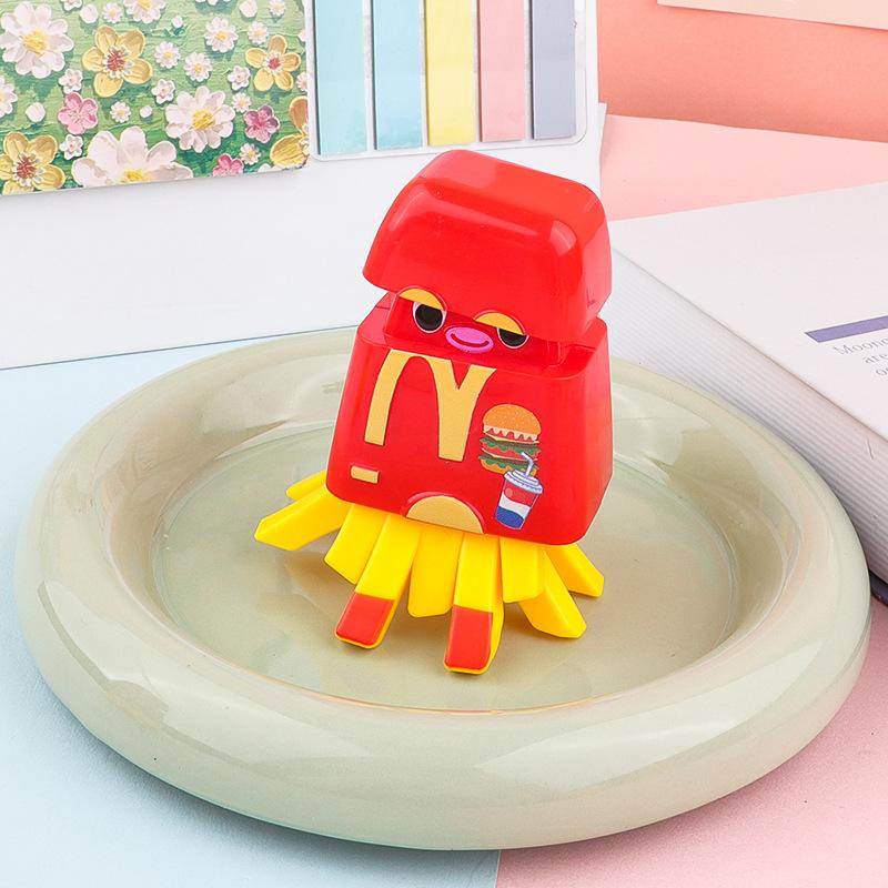 2Pcs Childhood Nostalgia Toys Children's Clockwork Cartoon French Fries Toys Cute Fun Wind-up Walking French Fries Holiday Gift