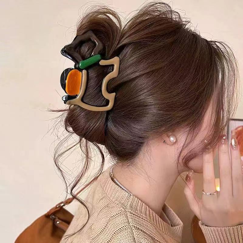 Charm girl Gift Hair Clip For Women Hair Accessories Hair accessories Shark Clip 1PC Fashion Hair Claw