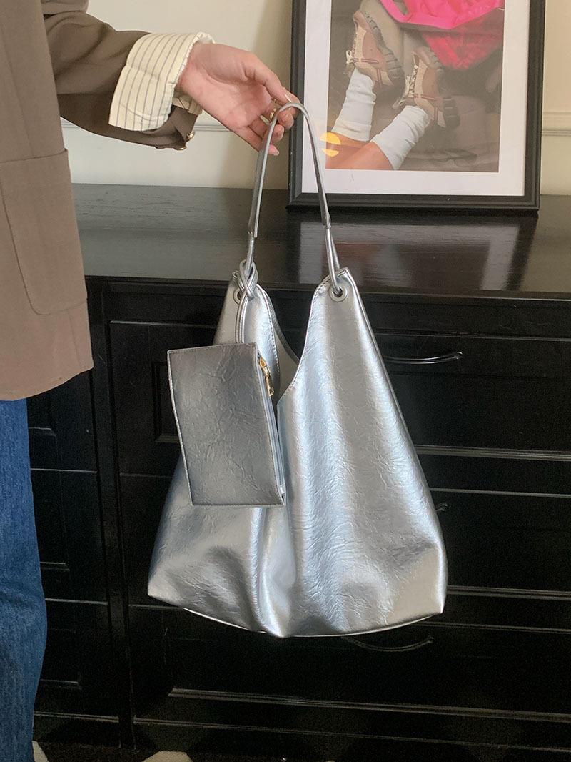 2024 Модная корейская женская сумка-тоут большой вместимости через плечо серебряный