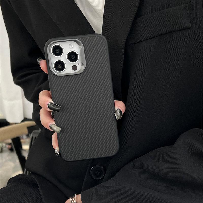 

Роскошный простой чехол из углеродного волокна для iPhone 12 13 14 15 16 Pro Max, мягкая резиновая рамка для iPhone 16 15 Pro Max iPhone 12 чёрный