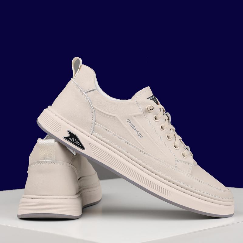 Fashion New Casual Leather Mens Sneakers Versatile Sports Shoes for Men Summer Lace Up Skateboard Footwear Trainers Man Casual Footwear