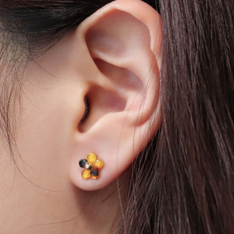 

Rita Monica Autumn Blossom Earrings Yellow Gold RB11FYE01T