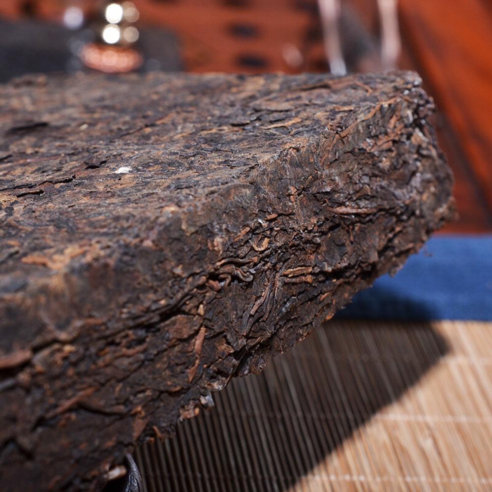 Ripe Pu-erh Tea Brick 1000g Ancient Tree Health