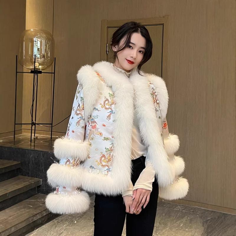 2 Winter New Medium Imitation Fox Fur Coat Women's Short Fashion Young Nail Bead Tang Clothing